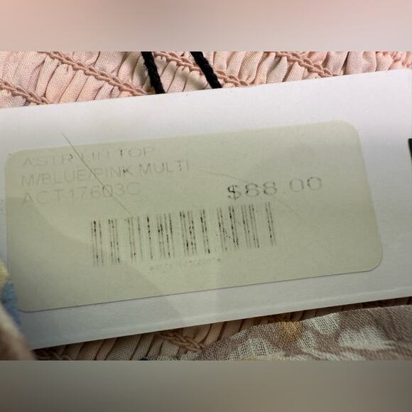 NWT ASTR The Label Floral Lin Puff Sleeve Crop Top Size Medium Pastel Colors - Picture 8 of 12